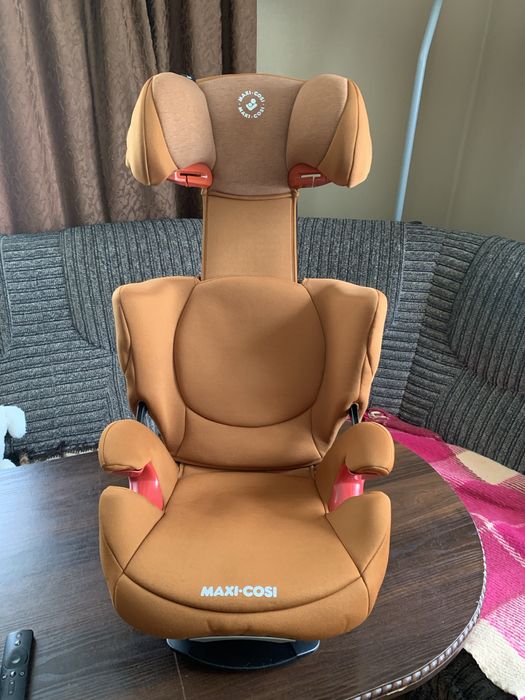 Автокрісло дитяче Maxi-Cosi