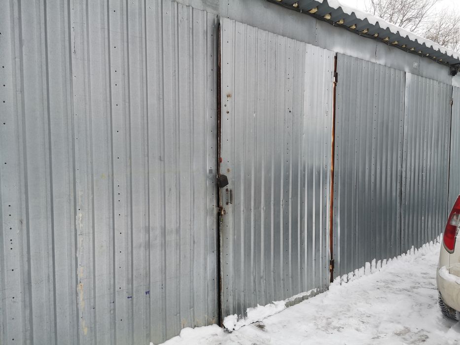 Продам два гаража (спареных в один)