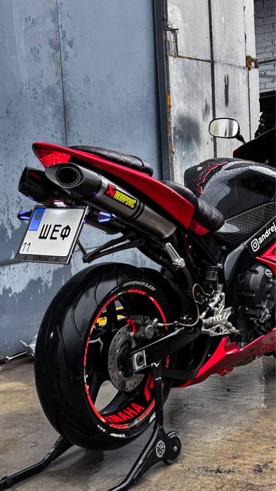 Yamaha R1 2004 года