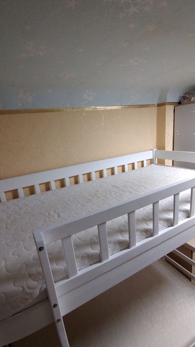 Двоповерхове, двоярусне, дерев'яне ,ліжко біле, кровать