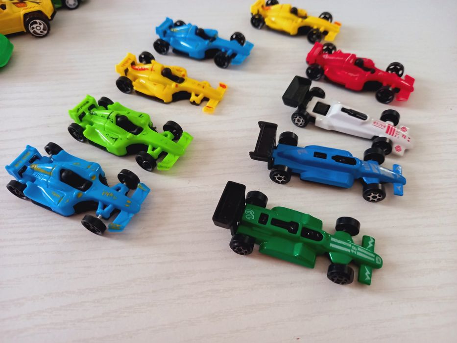 Машинки (38 штук)