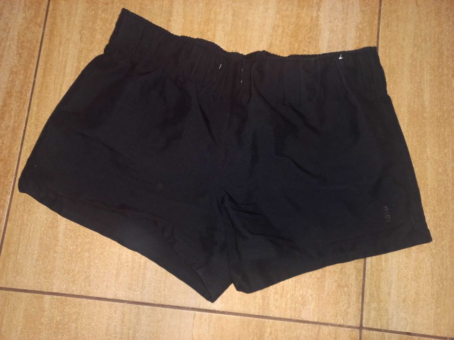 Szorty damskie XS sportowe ,tribord