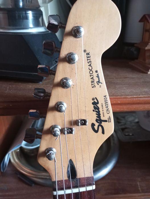 Guitarra fenders squier