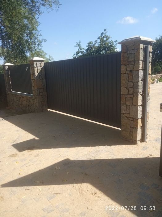 Кладка природнього бутового камня