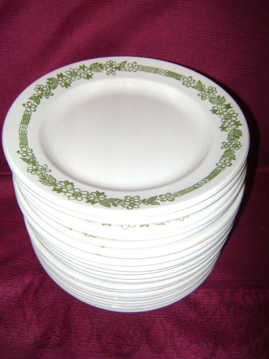 Тарілки  БУДИ, фруктовниця 3х ярусна, сухарниця, салатники "СОНЯШНИКИ"