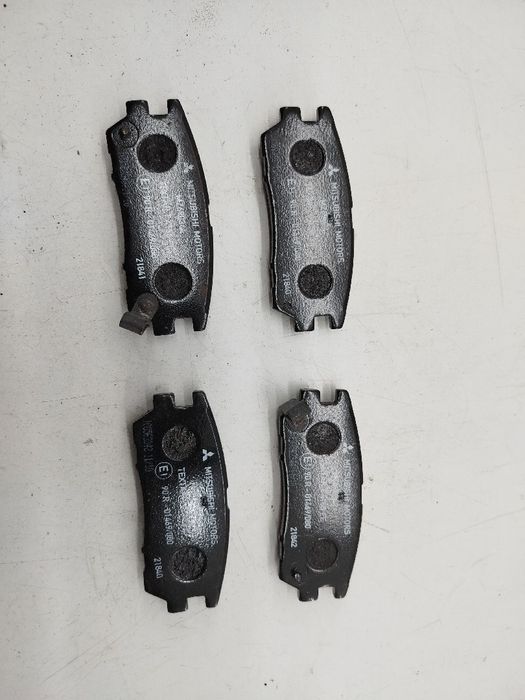 Pastilhas - mitsubishi l 400 autocarro (pd_w, pc_w, pa_v, pb_v, pa_w) | 94 - 07