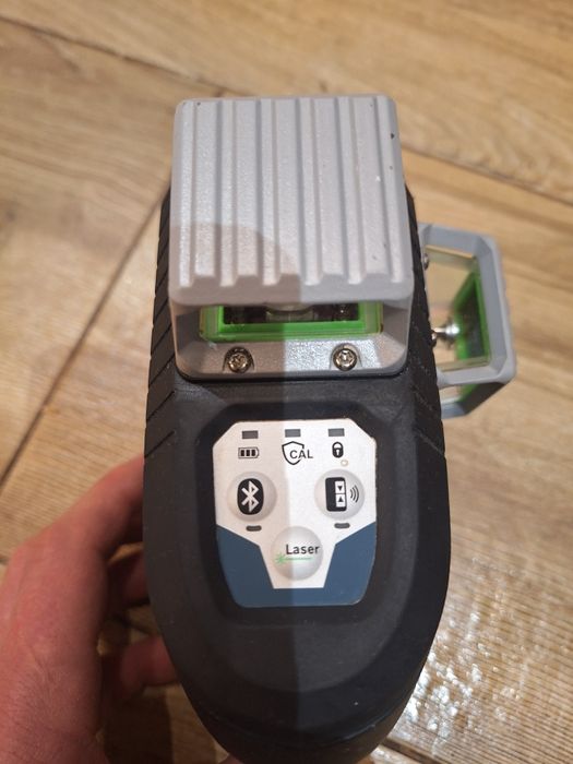 Sprzedam laser krzyzowy z blototh Bosch 360 .modelGll 3x80 cg