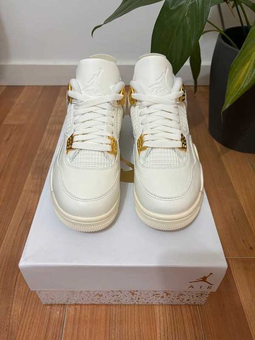Jordan 4 Retro Metallic Gold r.40