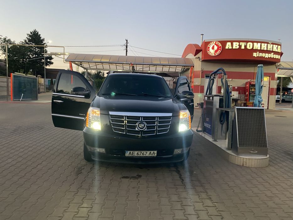 Продажа машина Escalade Cadillac