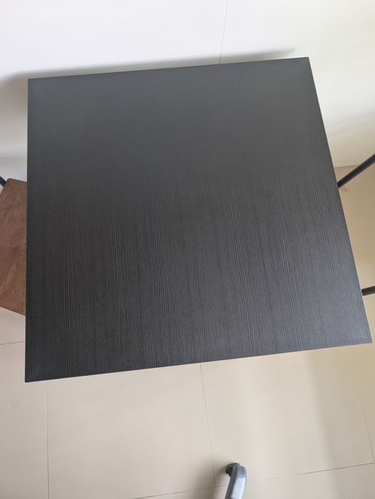 Mesa e 2 cadeiras