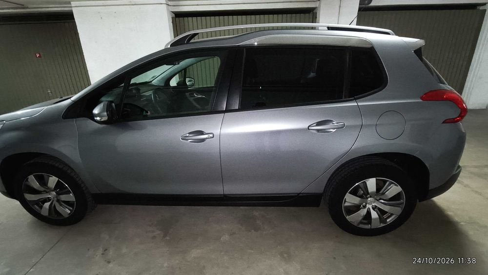 Automóvel Peugeot 2008