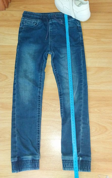 Кросівки куртка джинси