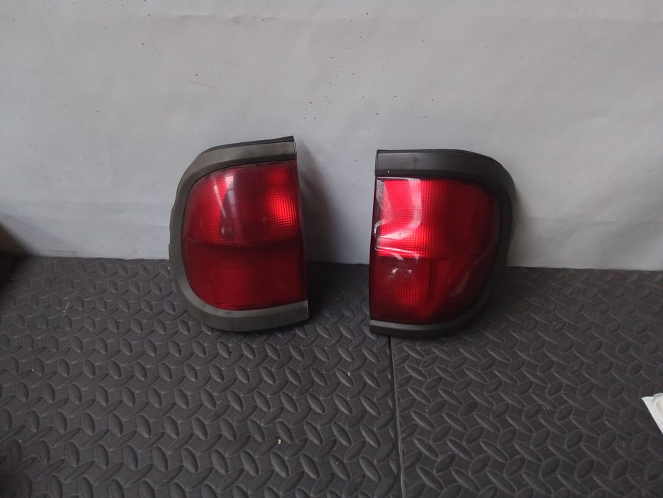Farolins Nissan terrano