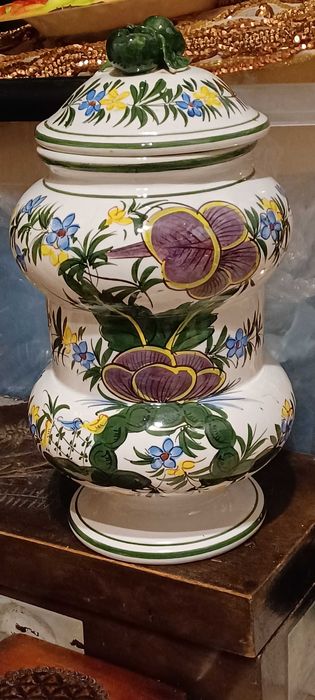 aptekarski slój ceramiczny wloski stary moze miec odprysk kwiata