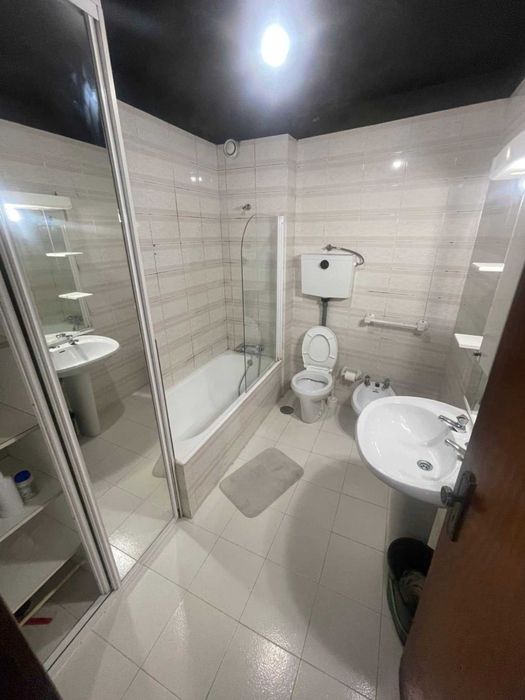 Quarto CASAL muito espacoso