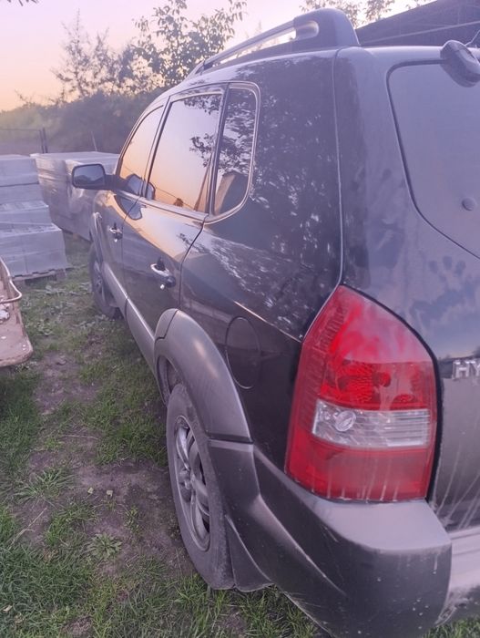 Hyundai Tucson 2008 р газ/бензин після легкого ДТП немає часу займатись