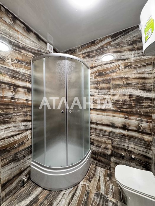 Квартира з новим ремонтом у спальному районі Таїрово