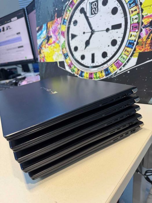 Toshiba Dynabook X50-G — швидкий i7 з IPS екраном є кількість