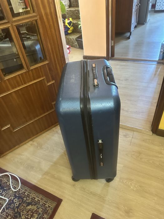 Mala de viagem para 23 kilos usadas , em bom estados de conservacao pra ser retiradas em gaia