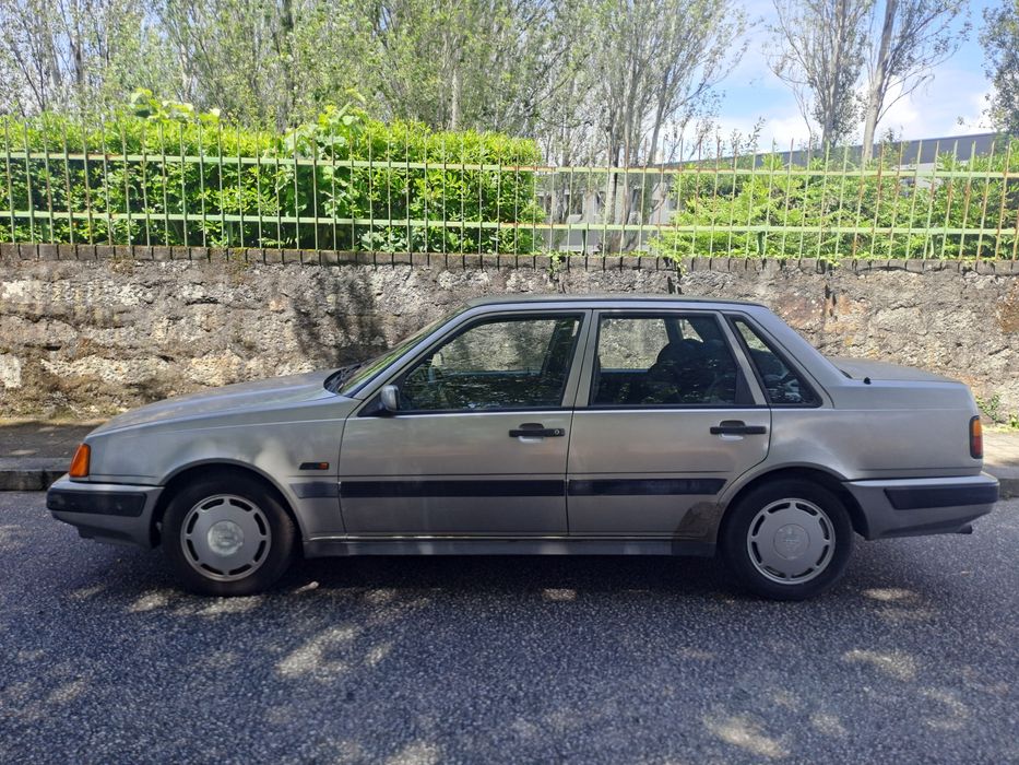 Volvo 460 GLE 1992 – Clássico com estilo e conforto!