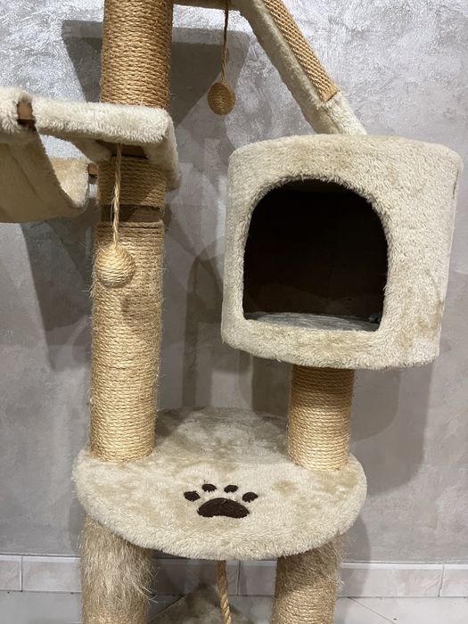 Кігтеточка, хатинка для кота