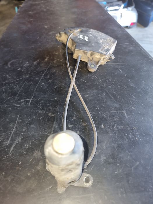 Suporte pneu suplente Peugeot 307/308 Station