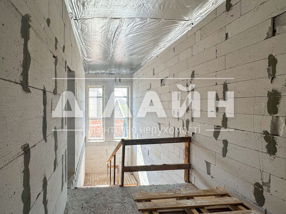 Новый дом 2023 г. 260 м2 , 4 спальни , 3с/у на Бородинском