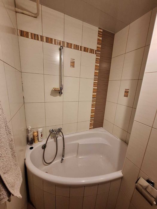 Продам 4 кімнатну квартиру.