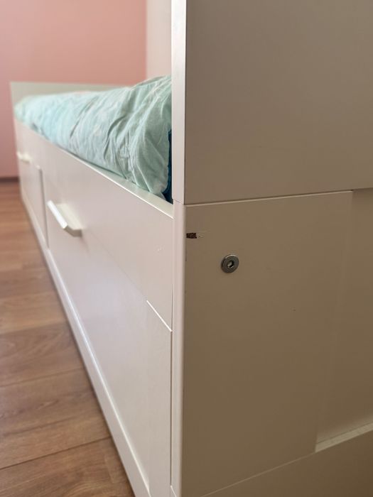 Cama IKEA BRIMNES branca 80x200 com 2 gavetas