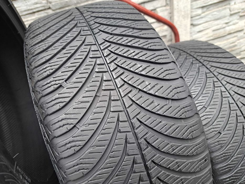 4 Opony wielosezonowe 225/45 R17 Goodyear Montaż i wyważanie Gratis!