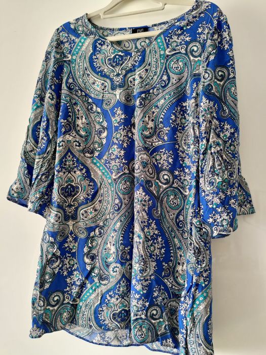 Tunika z egzotycznym wzorem