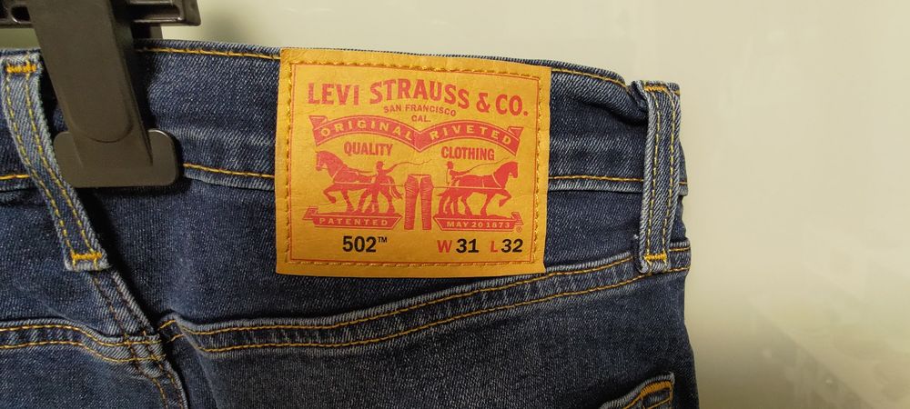 Spodnie jeansowe Levis