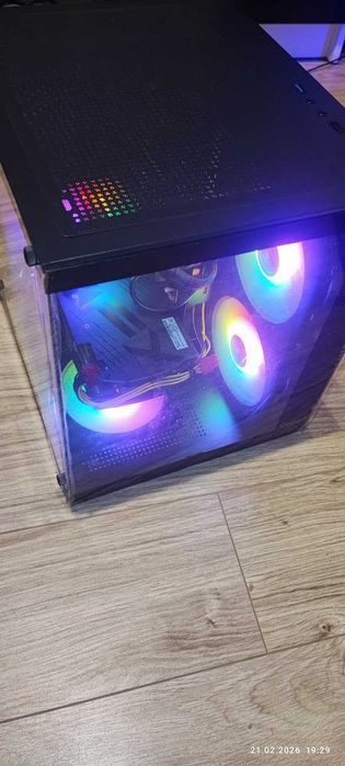 Komputer gamingowy XEON 6/12 • 32GB RAM • 8GB GPU • OBUDOWA RGB +Win11