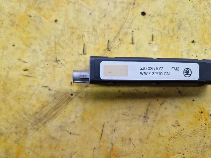 Wzmacniacz Antenowy Vw Skoda 5J0.035.577