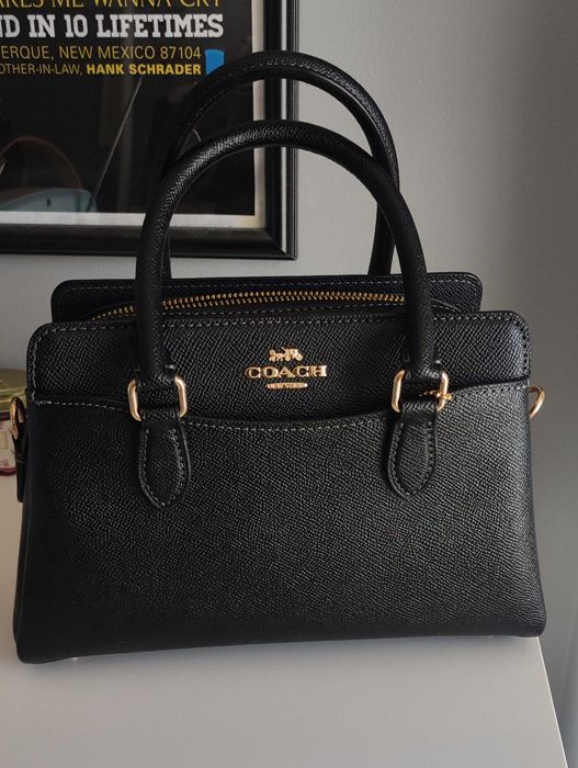 Mala Coach Mini Darcie Carryall em pele preta