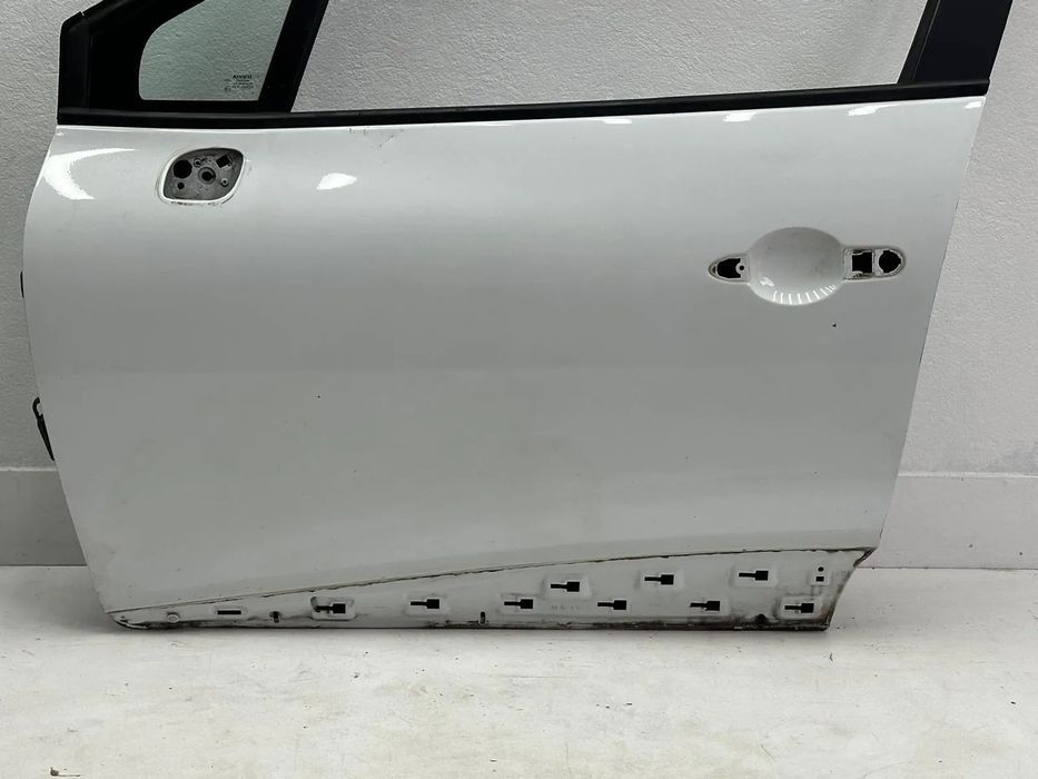 Porta Frente / Trás Direita / Esquerda - Renault Clio IV (2016)