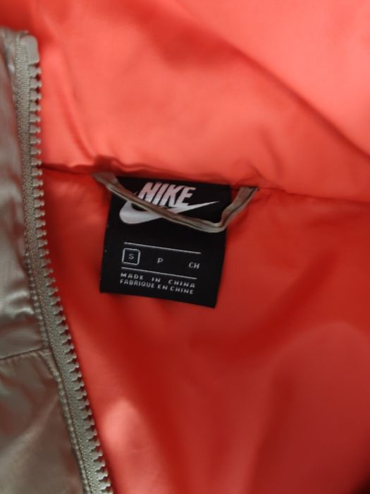 Пуховик Nike оригинал