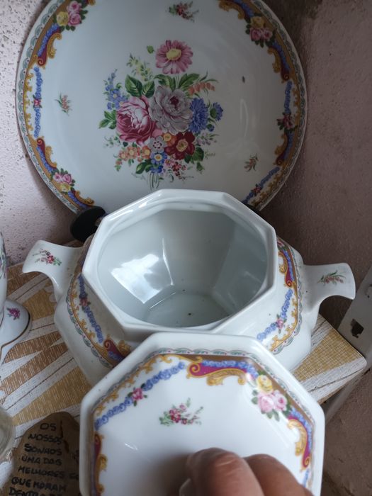 Centro de mesa em porcelana