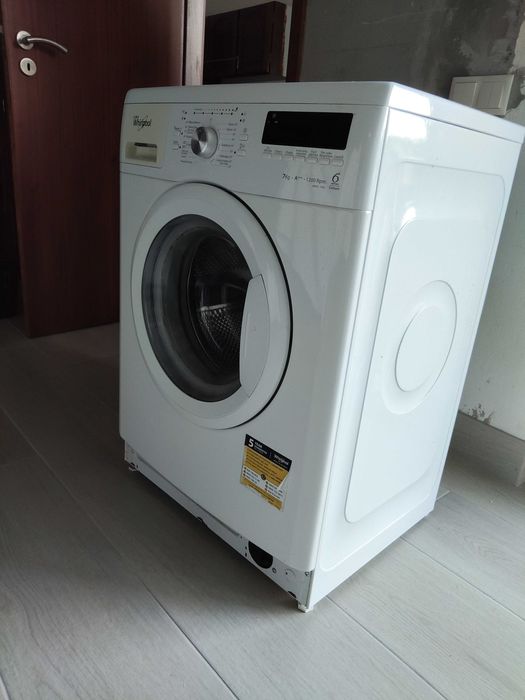 Máquina de lavar roupa Whirlpool