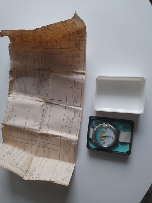 Nowy radziecki nakręcany zegarek Boctok