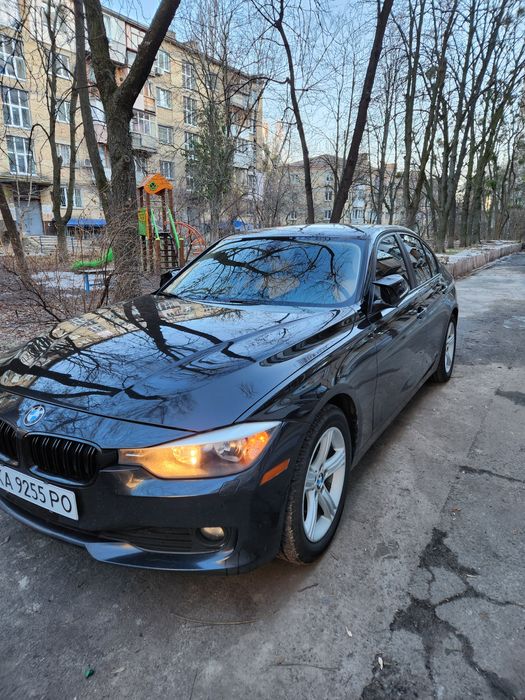BMW 320i Xdrive 2014 рік