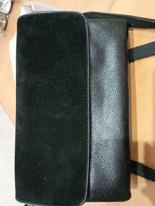 Жіноча сумочка з штучної шкіри