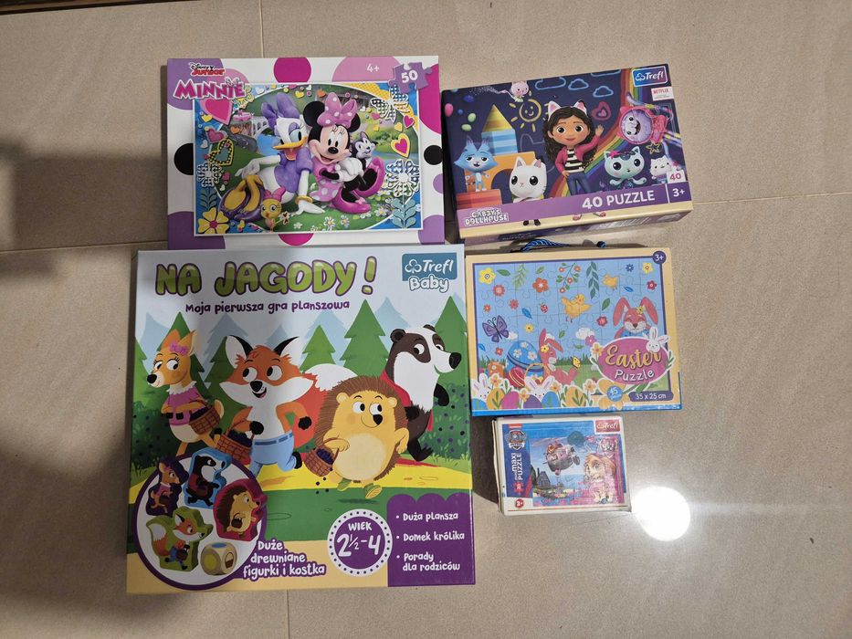 4 x puzzle + gra na jagody + zegar z liczbami