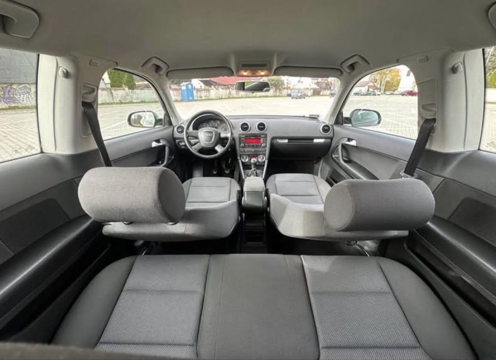 Audi A3 1,6 , 105 km