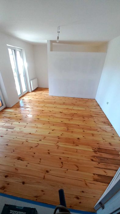Cyklinowanie parkietów
