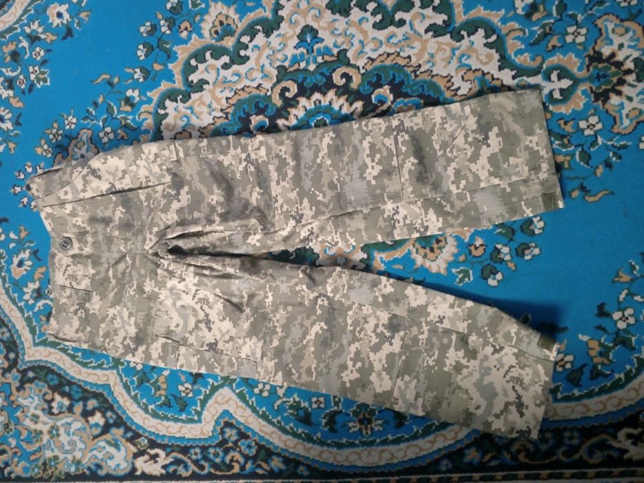 Піксельні штани нові торг