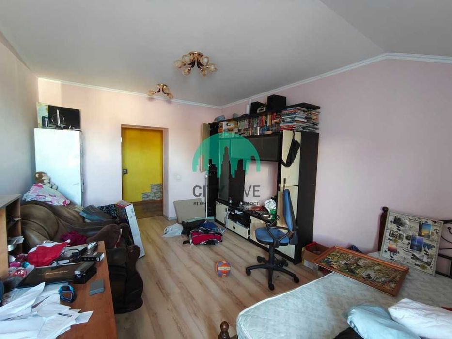 Продається великий будинок біля міста (60)