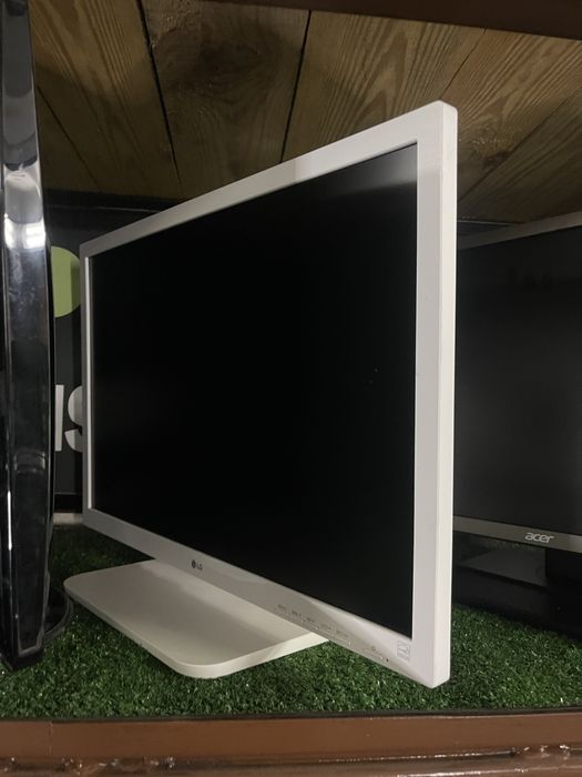 Монітор Samsung S24C350H