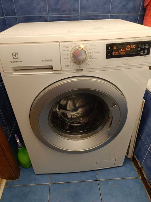 Пральна машина Electrolux, зламана хрестовина