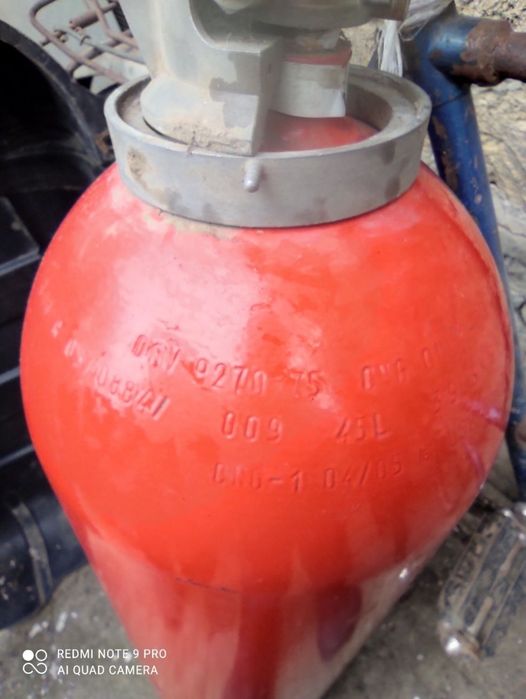 Продам 2 метановских баллона для машины.(ЧИТАЙТЕ ВНИМАТЕЛЬНО ОПИСАНИЕ)